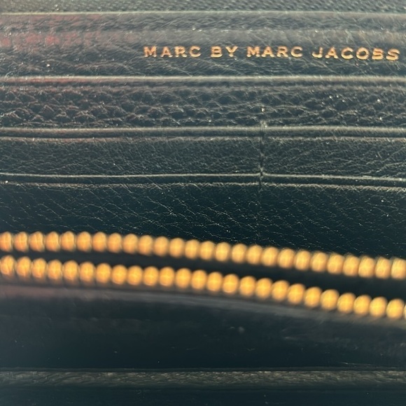 Marc by Marc Jacobs NWOT Black Pebble Leather Large Zippered Wallet - Picture 5 of 5